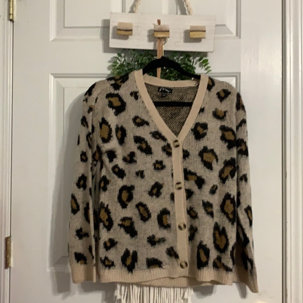 Chettah sweater